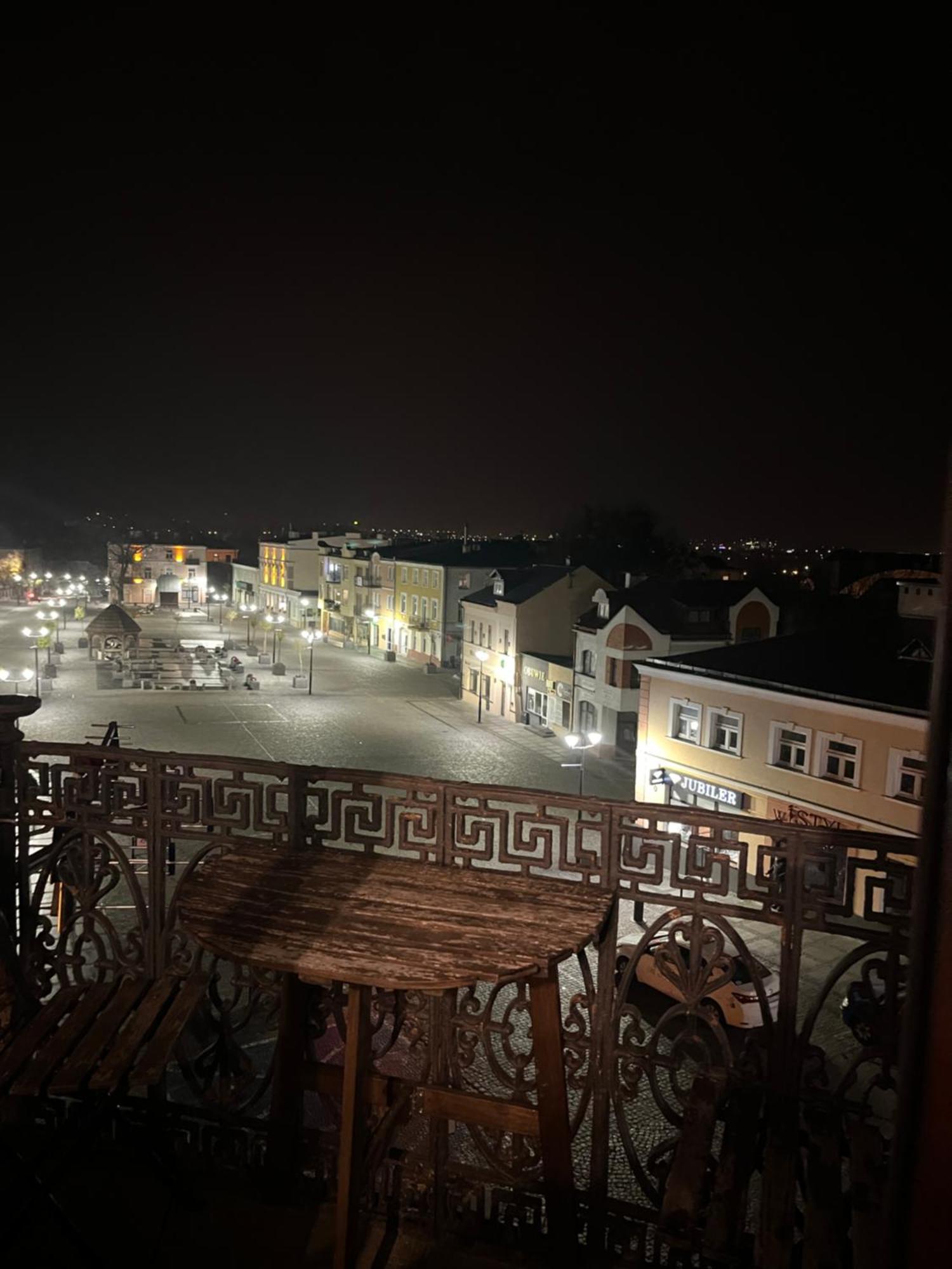 Apartamenty Luczkowskiego Z Widokiem Na Studnie 4 Chełm Exteriér fotografie